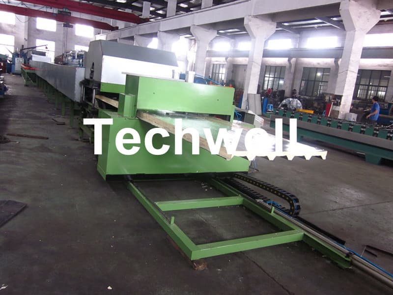 PU Insulated Cold Roll Forming Machine For Making Sandwich